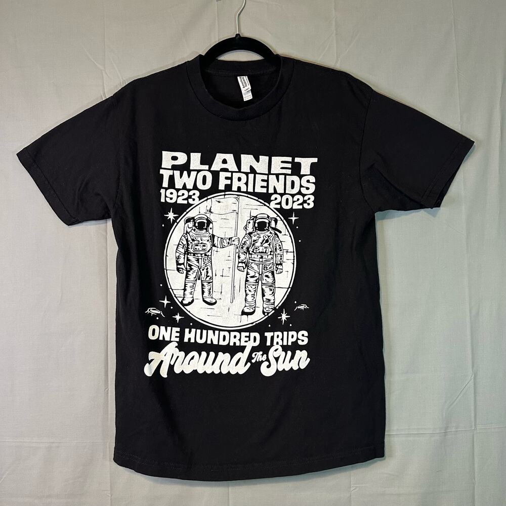 Two Friends Shirt Mens Medium Black Planet Tour 2023 Music Band Graphic Tee